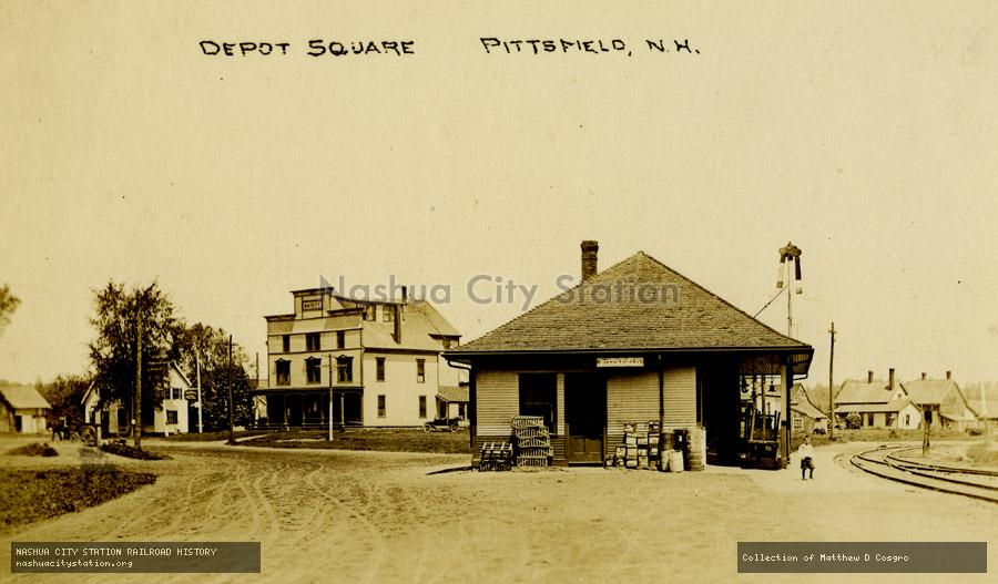 Postcard: Depot Square, Pittsfield, N.H.